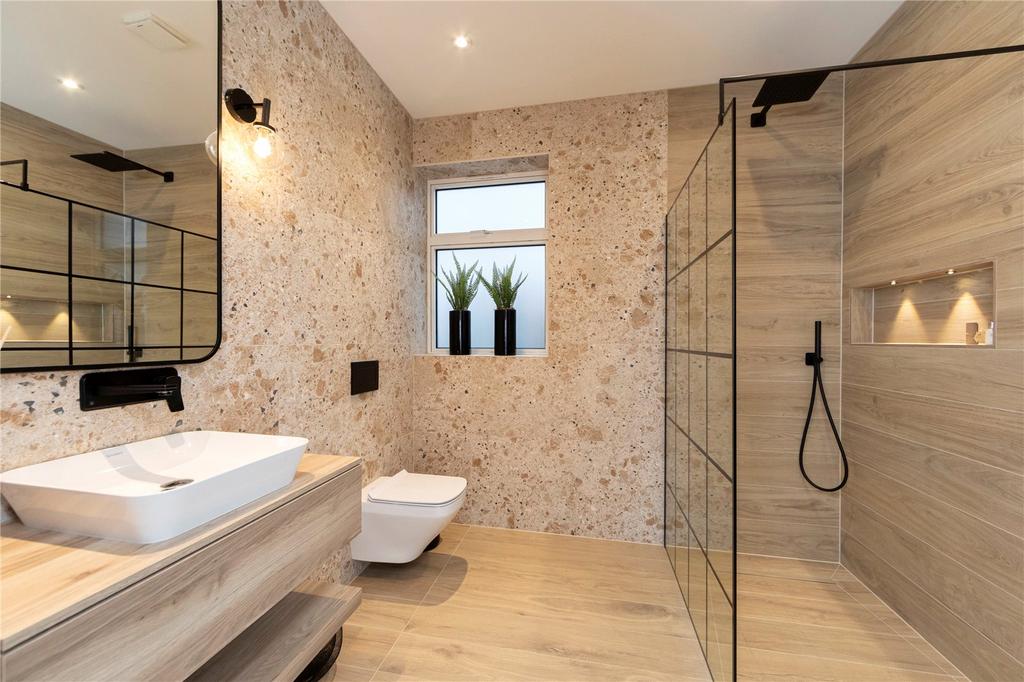 Ground Floor Shower