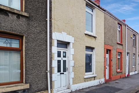 3 bedroom terraced house to rent, Fabian Way, Swansea, SA1