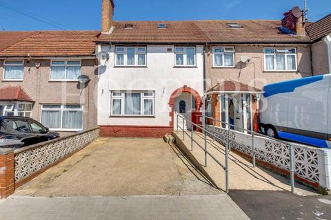 4 bedroom terraced house for sale, Tadworth Road, London, NW2
