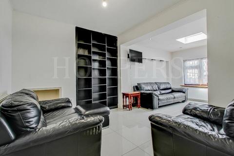 4 bedroom terraced house for sale, Tadworth Road, London, NW2