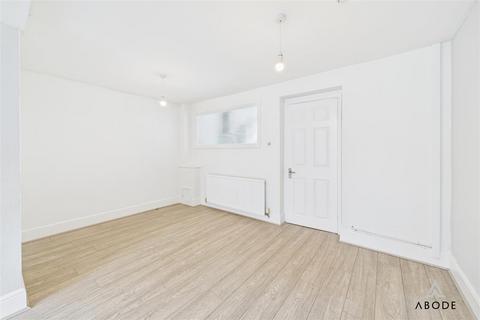 3 bedroom house for sale, Newfield Road, Burton-On-Trent DE15