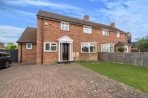 8 Sefton Close, Stoke Poges, Slough, SL2 4LJ