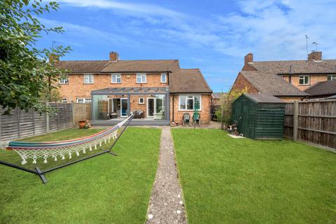 8 Sefton Close, Stoke Poges, Slough, SL2 4LJ