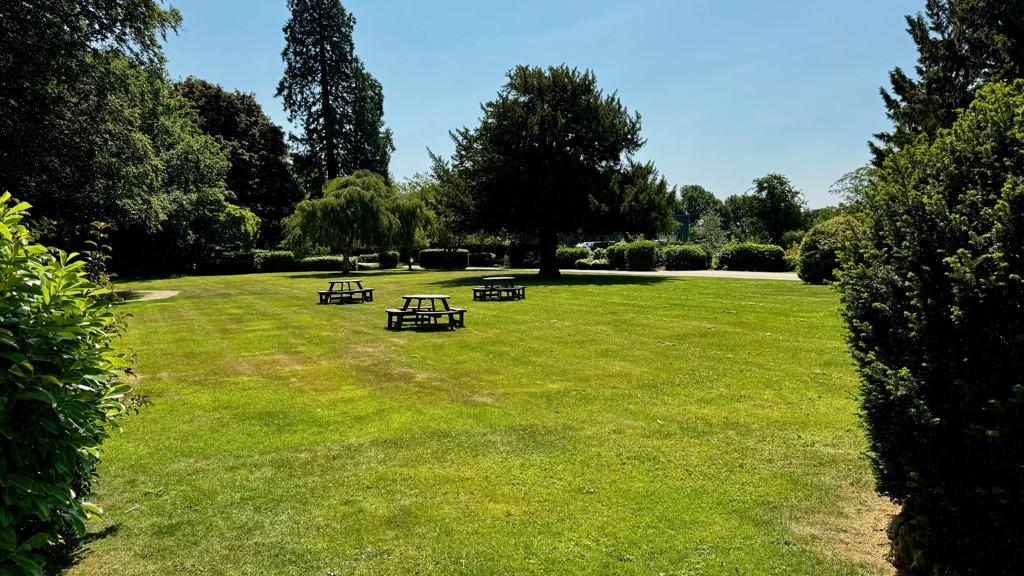 Ednaston Gardens