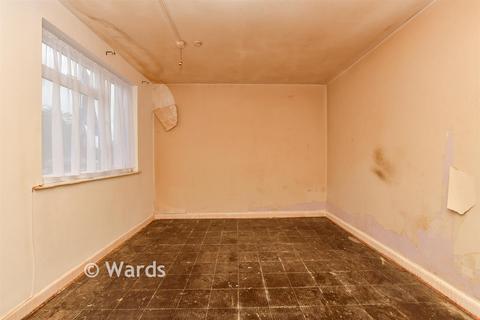 1 bedroom ground floor flat for sale, Kent Avenue, Sittingbourne, Kent