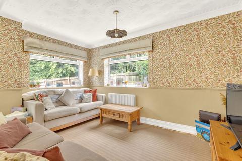 32 Bowes Wood, New Ash Green, Longfield, DA3 8QL