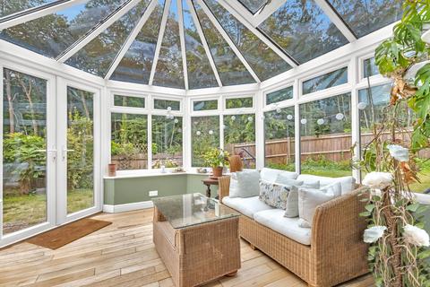 32 Bowes Wood, New Ash Green, Longfield, DA3 8QL
