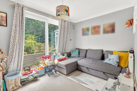 32 Bowes Wood, New Ash Green, Longfield, DA3 8QL