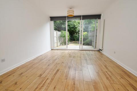 2 bedroom end of terrace house for sale, Craneford Close, Twickenham TW2