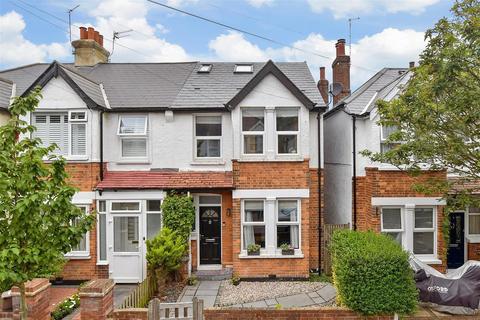 6 Clifton Avenue, Sutton, SM2 5PS