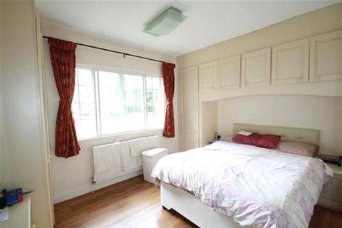 undefined, Ealing Village, Ealing, London