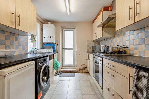 6 Carnarvon Road, Bournemouth, BH1 4EW
