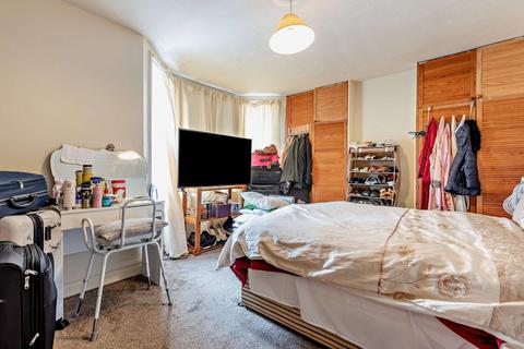 6 Carnarvon Road, Bournemouth, BH1 4EW