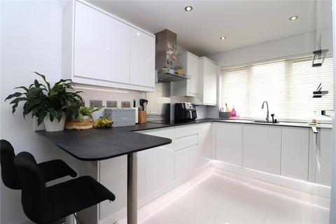 3 bedroom semi-detached house for sale, Hughes Avenue, Barnstaple, Devon, EX32