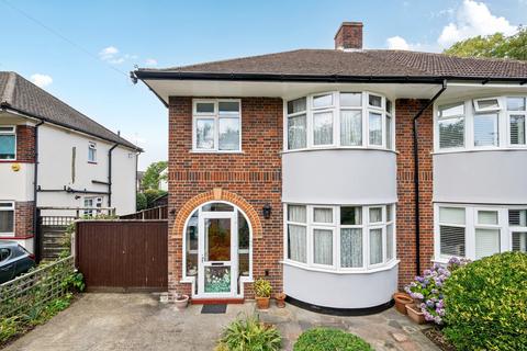 undefined, Uxbridge Road, Hampton Hill, TW12
