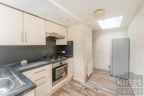9 Middlesborough Road, London, N18 2AR