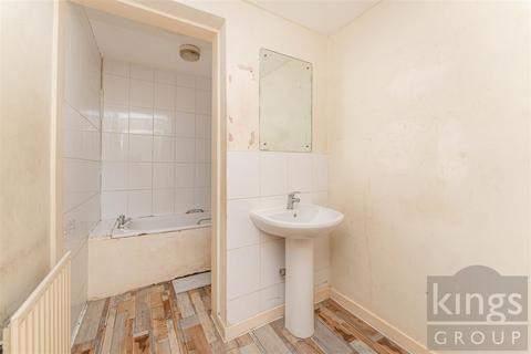 9 Middlesborough Road, London, N18 2AR