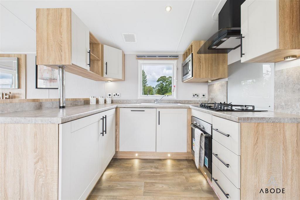 CAM03473 G0-PR0422-STILL003.jpg