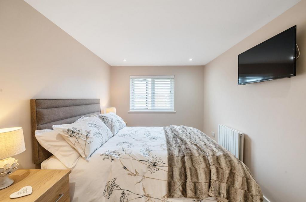 The Acorn Lodge
