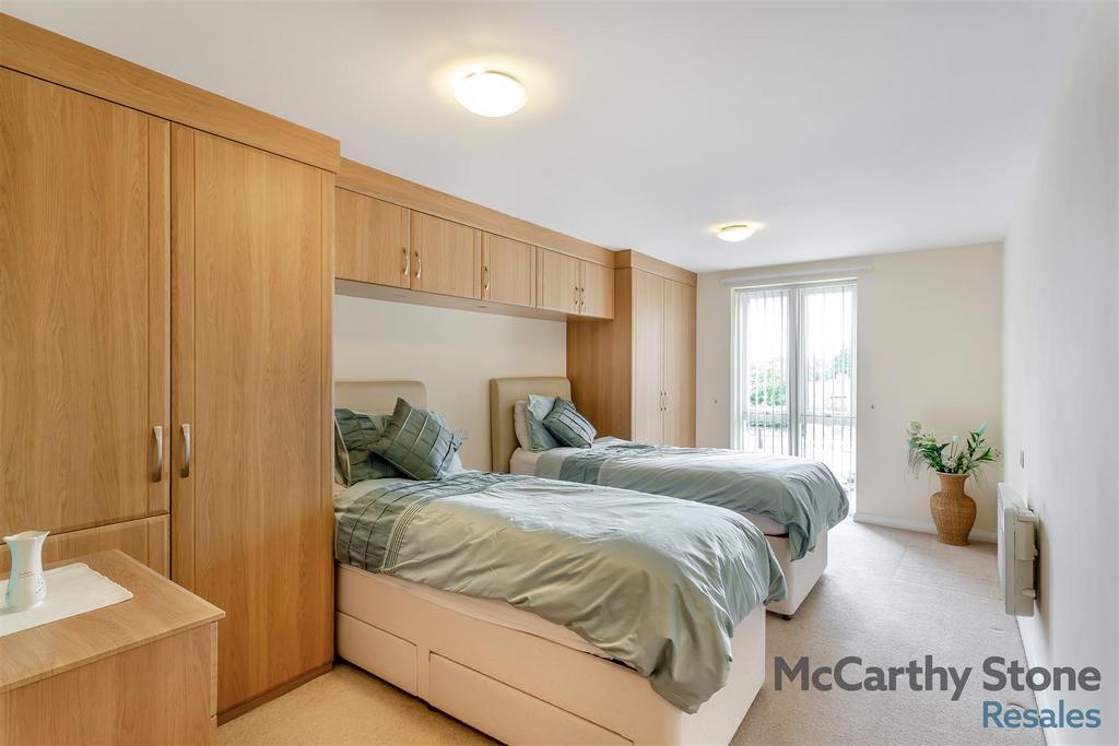 8657088-interior03.jpg