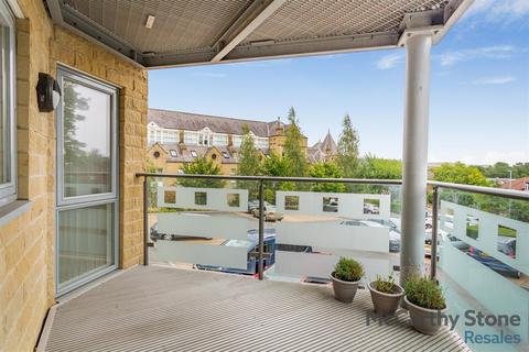 2 bedroom apartment for sale, Trinity Court, Oxford Road, Halifax