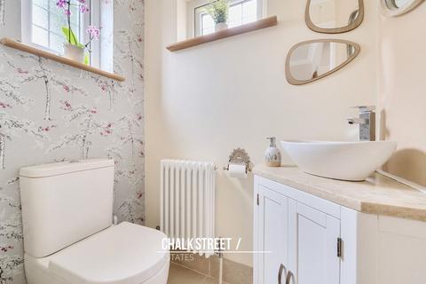 76 Lancaster Drive, Hornchurch, RM12 5ST