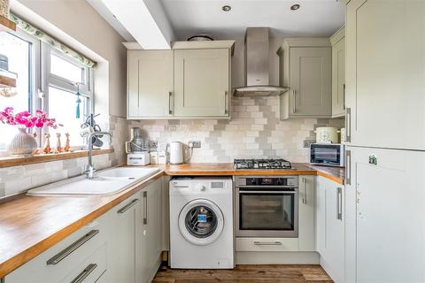 47 Garth Close, Morden, SM4 4NN