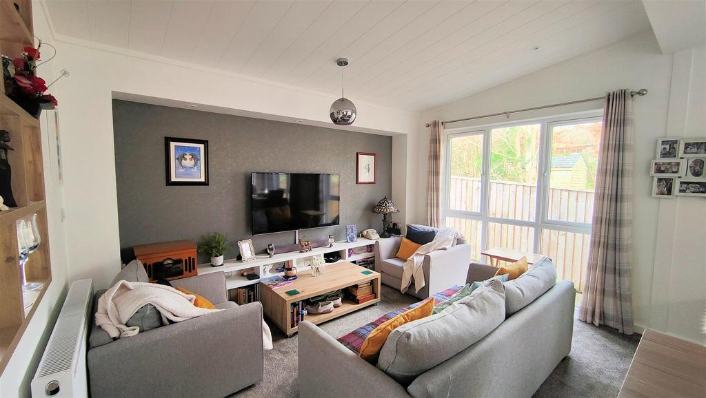 Living area.jpg