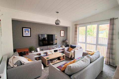 undefined, Lodge at Silent Women Park, Tavistock