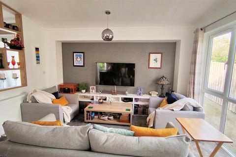 undefined, Lodge at Silent Women Park, Tavistock
