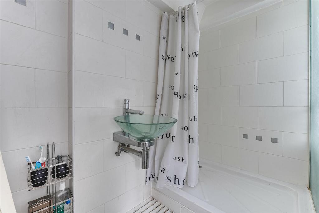 Ensuite.jpg