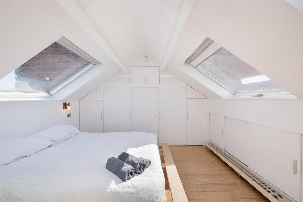 5, 13 Lennox Gardens Hi-11.jpg