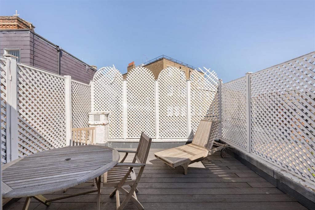 5, 13 Lennox Gardens Hi-16.jpg