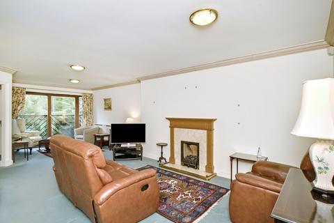 2 bedroom flat for sale, Mortonhall Road, Edinburgh EH9