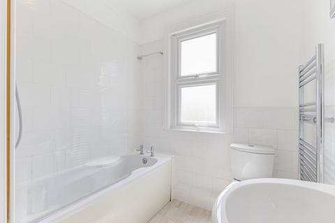 39 Raymond Avenue, London, W13 9UY