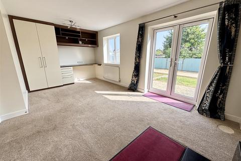 3 bedroom detached house for sale, Saxon Close, Poole BH15
