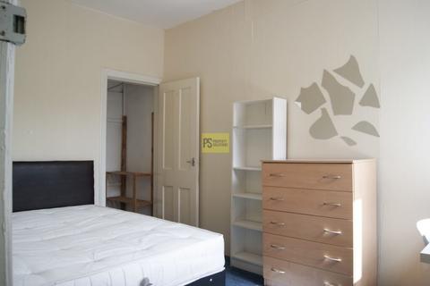 4 bedroom terraced house to rent, Dawlish Road, Birmingham B29