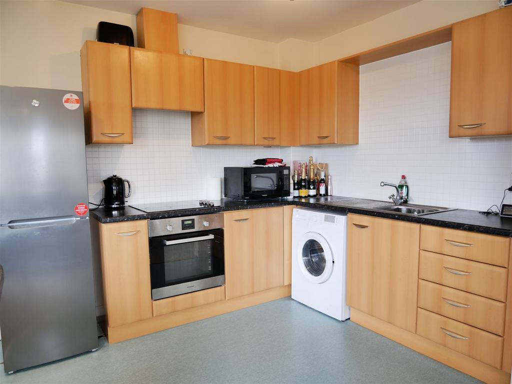 Living dining kitchen