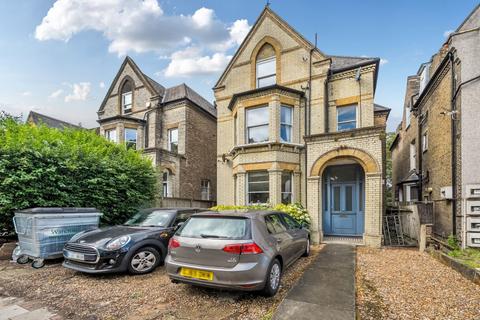 1 bedroom flat for sale, Bedford Hill, London SW12
