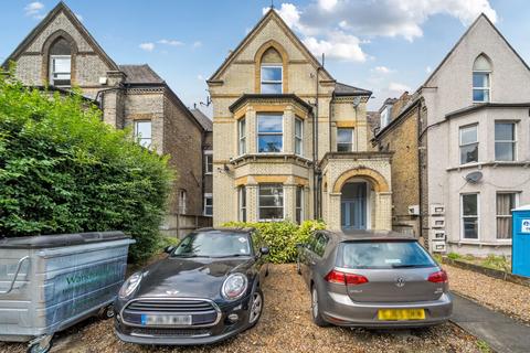 1 bedroom flat for sale, Bedford Hill, London SW12