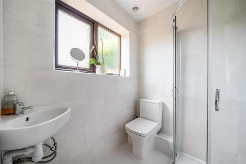 38 Ashfield Green, Yateley, GU46 6AL