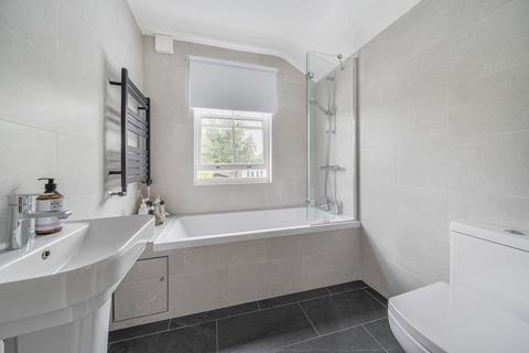 35 Elm Road, Windsor, SL4 3NB