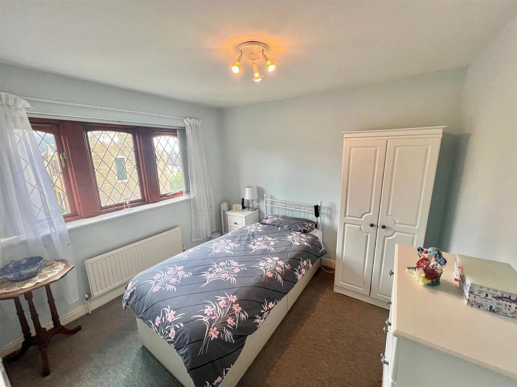 Bedroom2.jpg