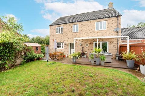 4 bedroom detached house for sale - Dunlin Drive, Cringleford