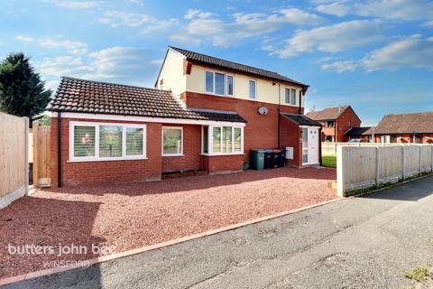 3 bedroom detached house for sale, Grange Lane, Winsford