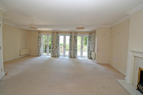 4 bedroom detached house for sale, Smiths Field, Overton RG25