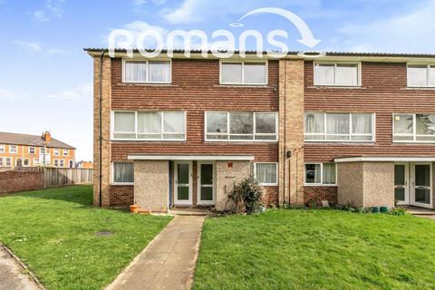 2 bedroom flat to rent, Lima Court, Bath Road, Reading, RG1