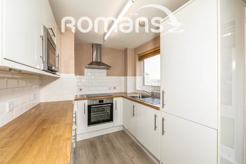 2 bedroom flat to rent, Lima Court, Bath Road, Reading, RG1