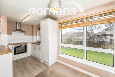 2 bedroom flat to rent, Lima Court, Bath Road, Reading, RG1