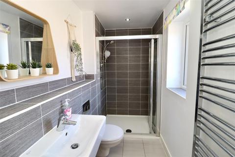 21 Butler Drive, Market Weighton, York, YO43 3FU